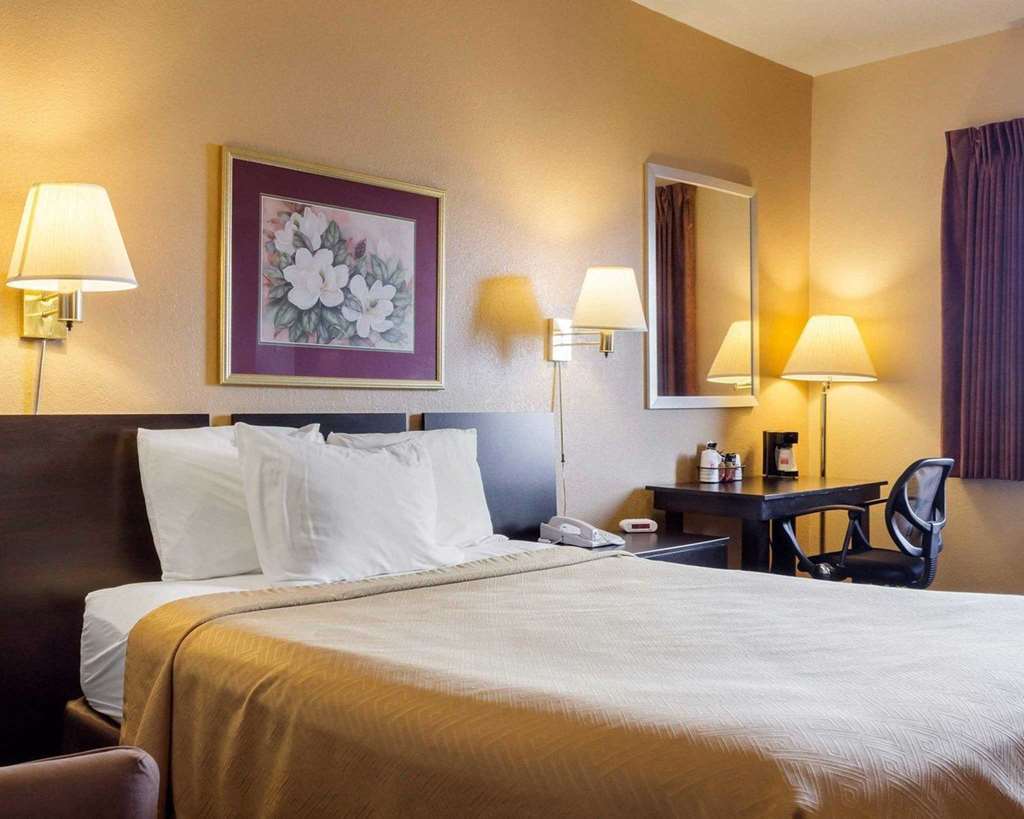 Econo Lodge Watertown Rum bild