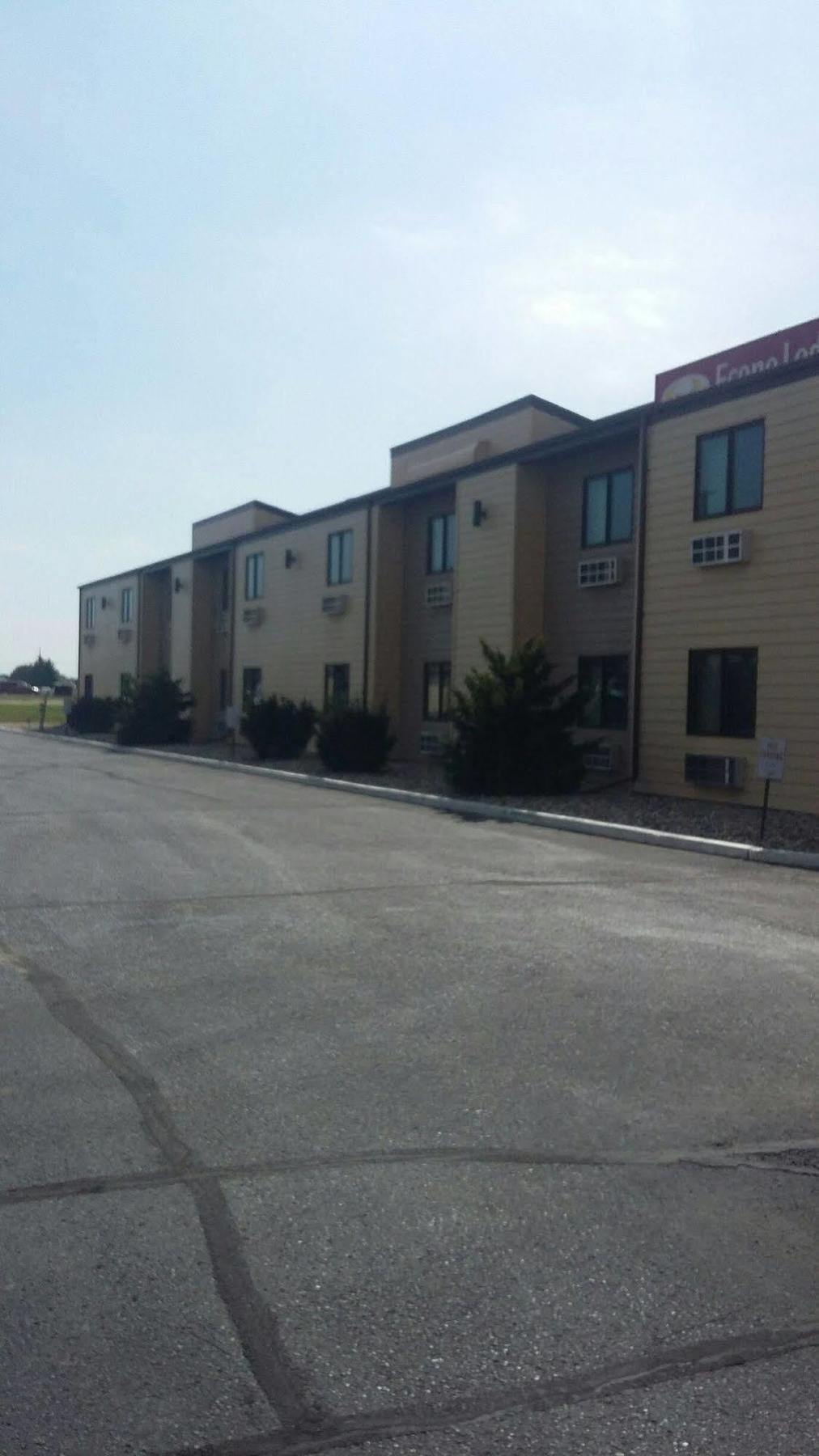 Econo Lodge Watertown Exteriör bild